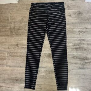 Athleta Black Gray Striped Leggings Running Stretch Ankle Workout Womens Size M